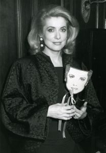 Catherine Deneuve 1985 NYC.jpg